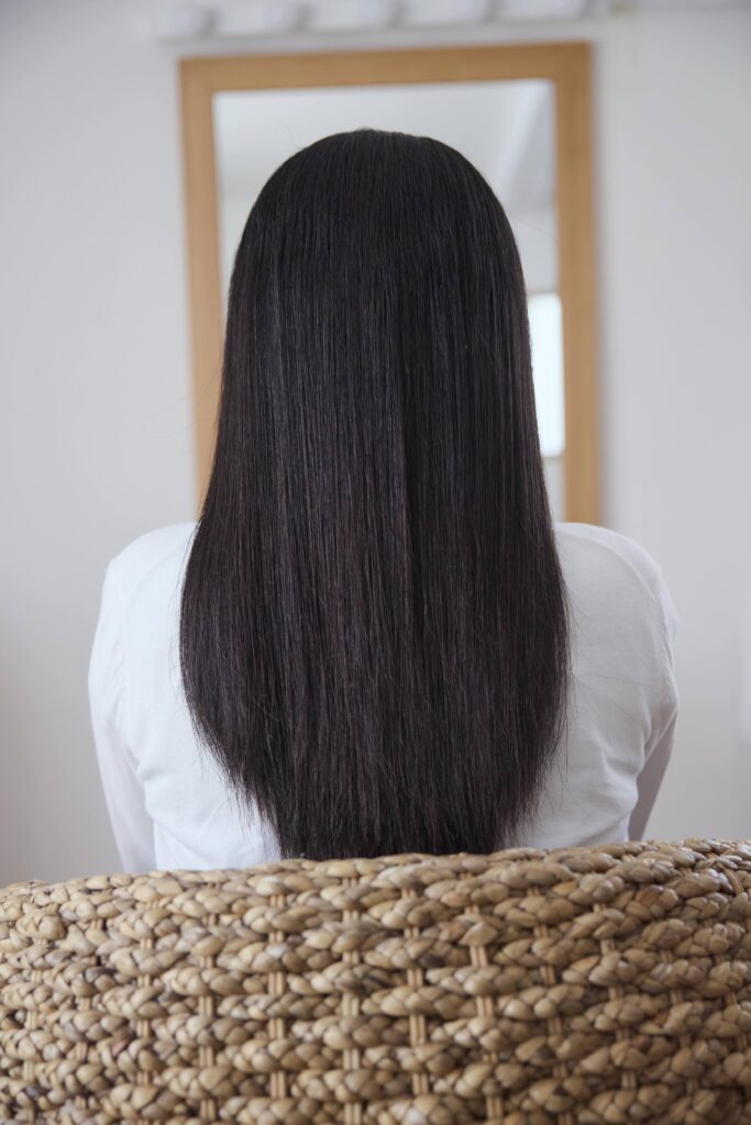 ヘアカラーとトリートメントの関係　キレイを保つための基本